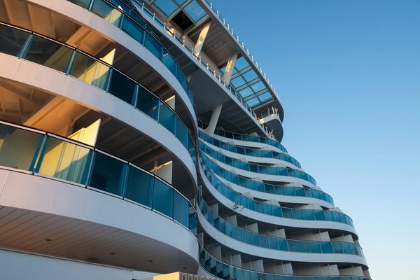 What are the best camping locations for couples seeking romance in the UK?